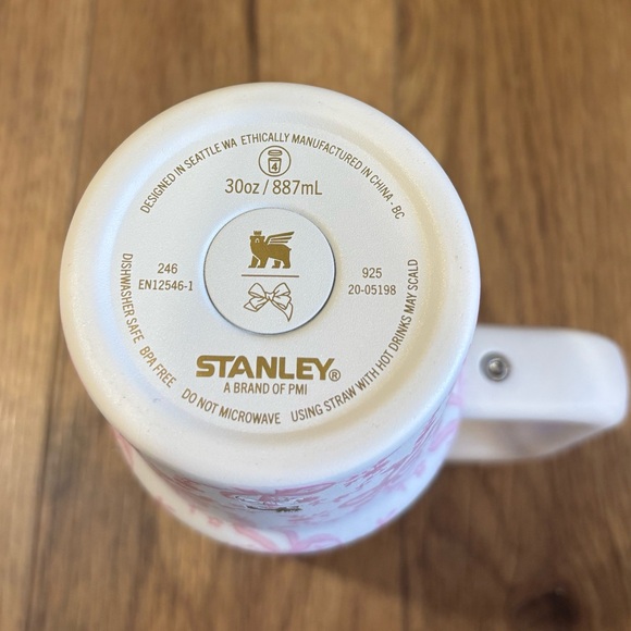 Stanley x LoveShackFancy Tumbler 30 Oz In Coquette Bow Chantilly Like New - Picture 7 of 13